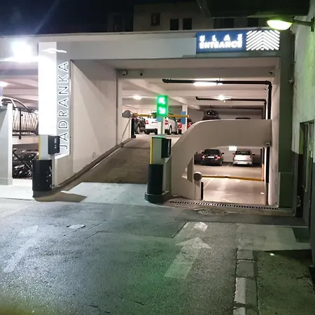 Theatre View Apartament